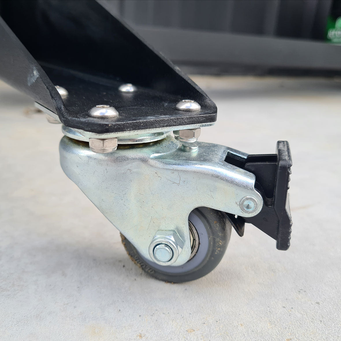 An outdoor hydroponic system on wheels for easy maving.